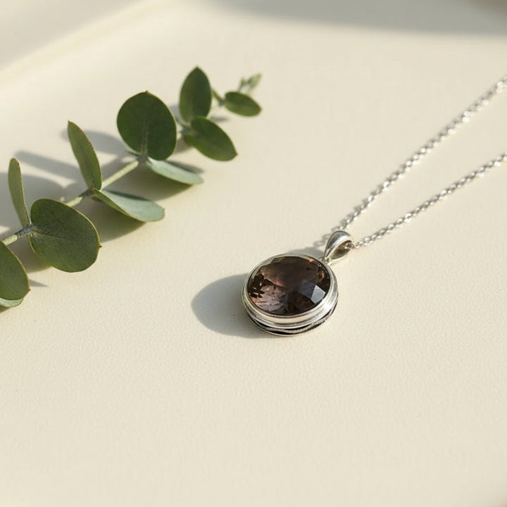 Cosette Quartz Necklace