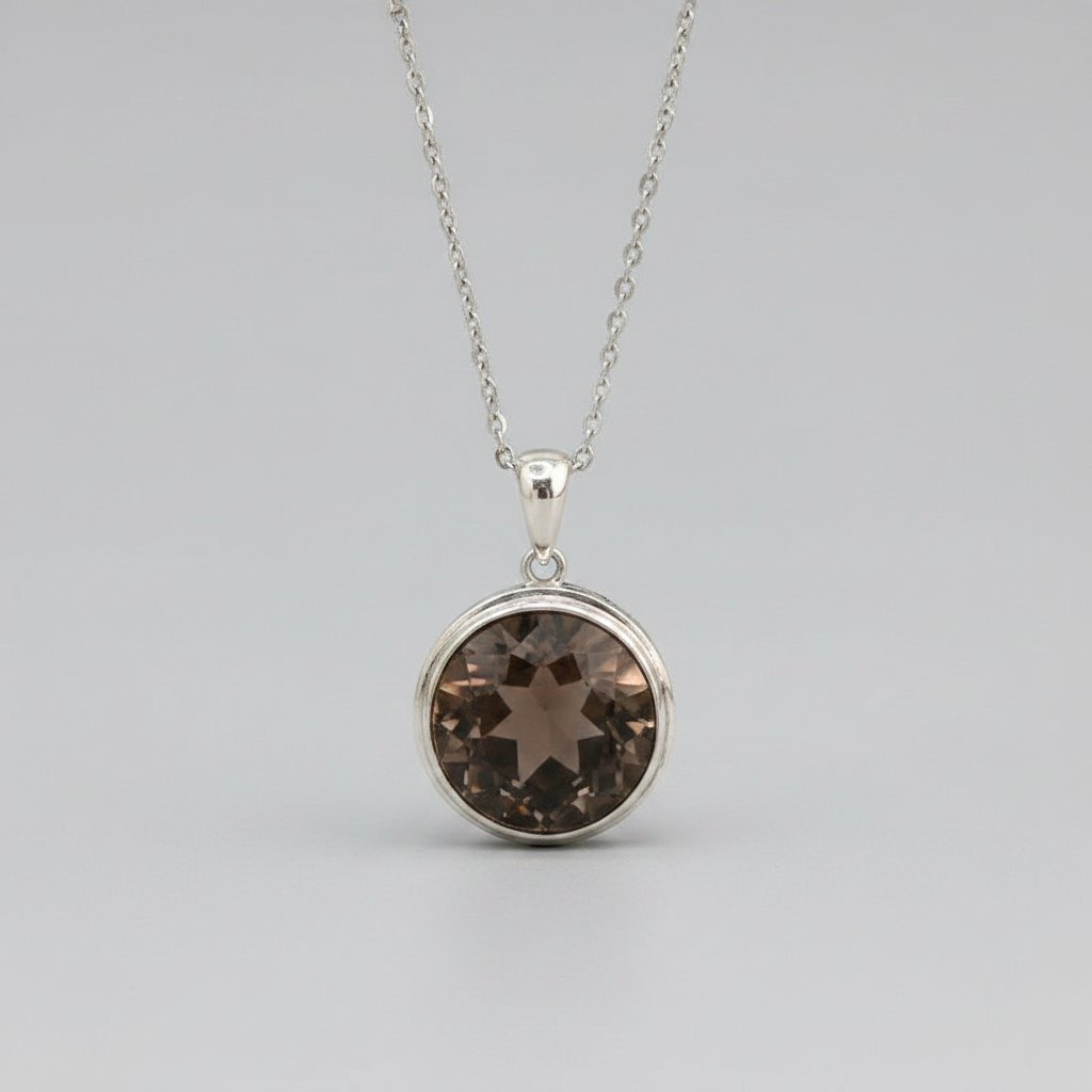 Cosette Quartz Necklace