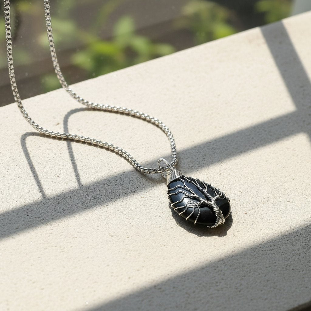 Bela Onyx Necklace