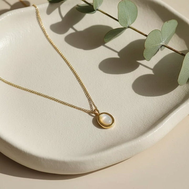 Vera Moonstone Necklace