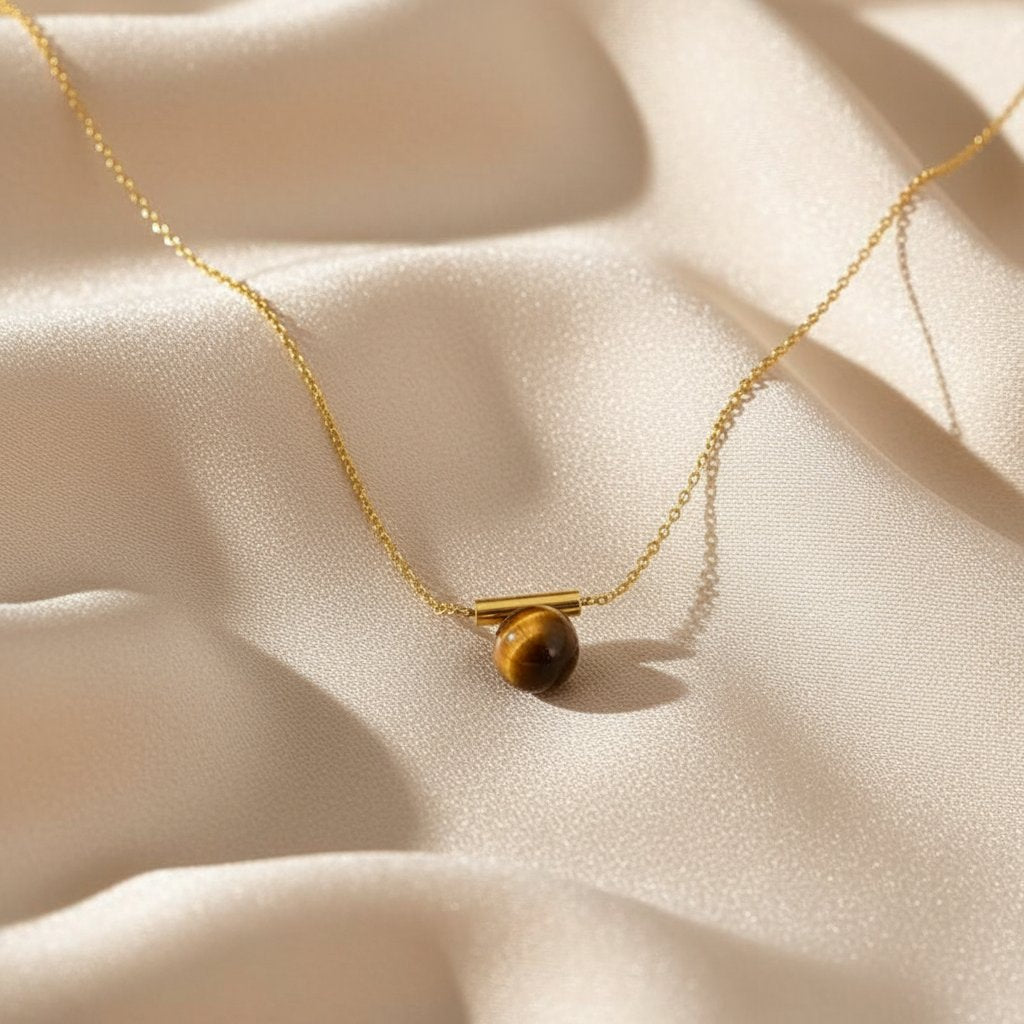 Rosaline Minimalist Necklace