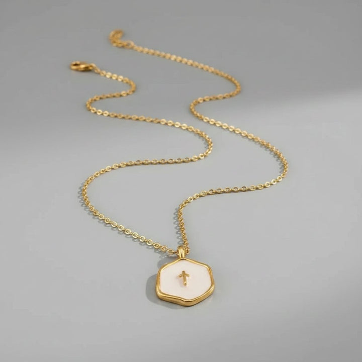 Lioria Pearl Necklace