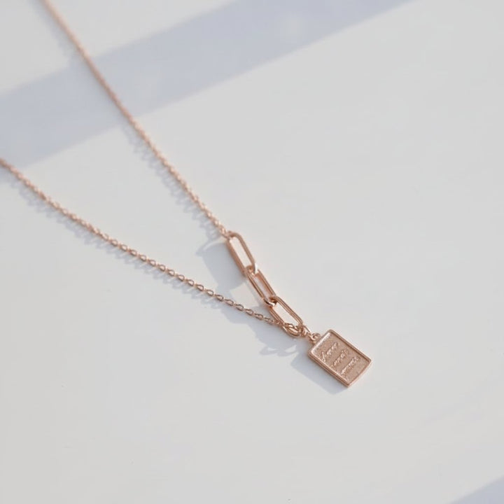Lioria Gold Necklace