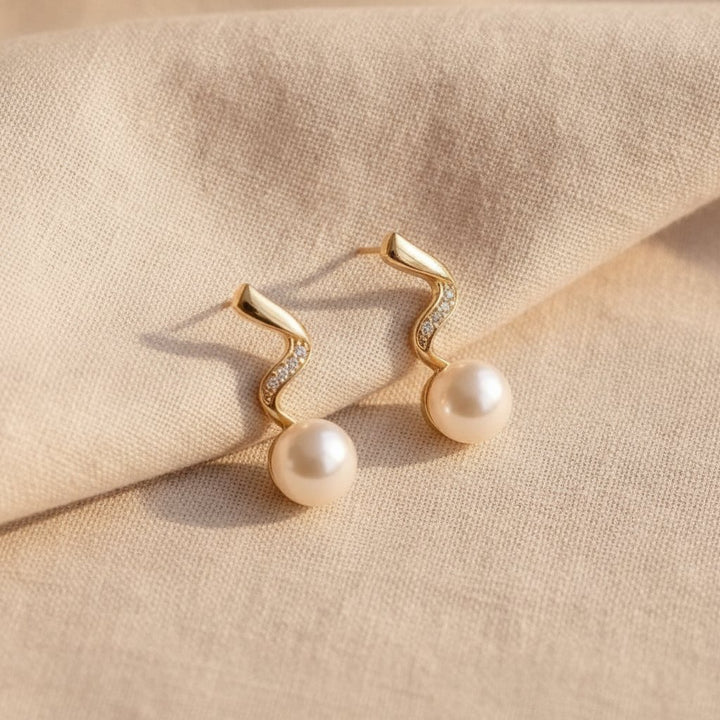 Elowen Pearl Earrings