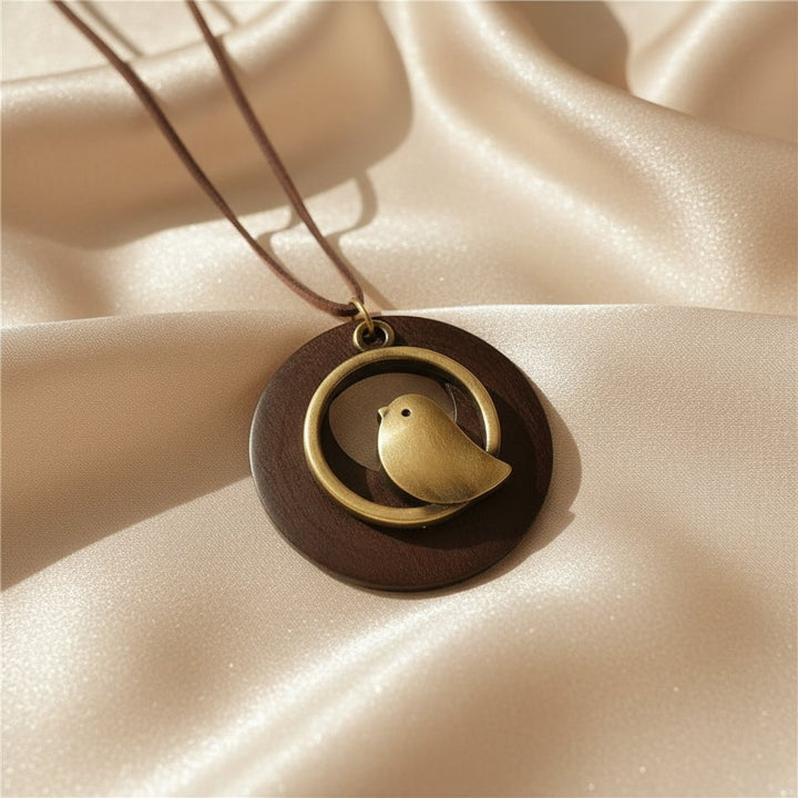 Calla Vintage Necklace