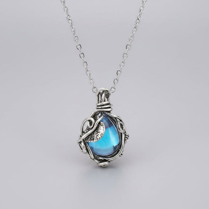 Willa Crystal Necklace