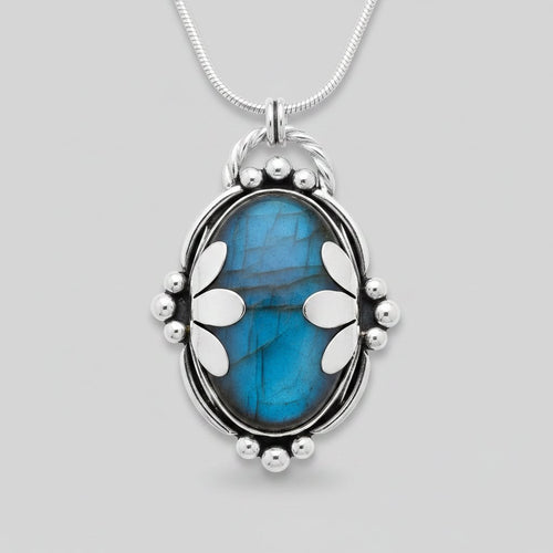 Amara Vintage Necklace