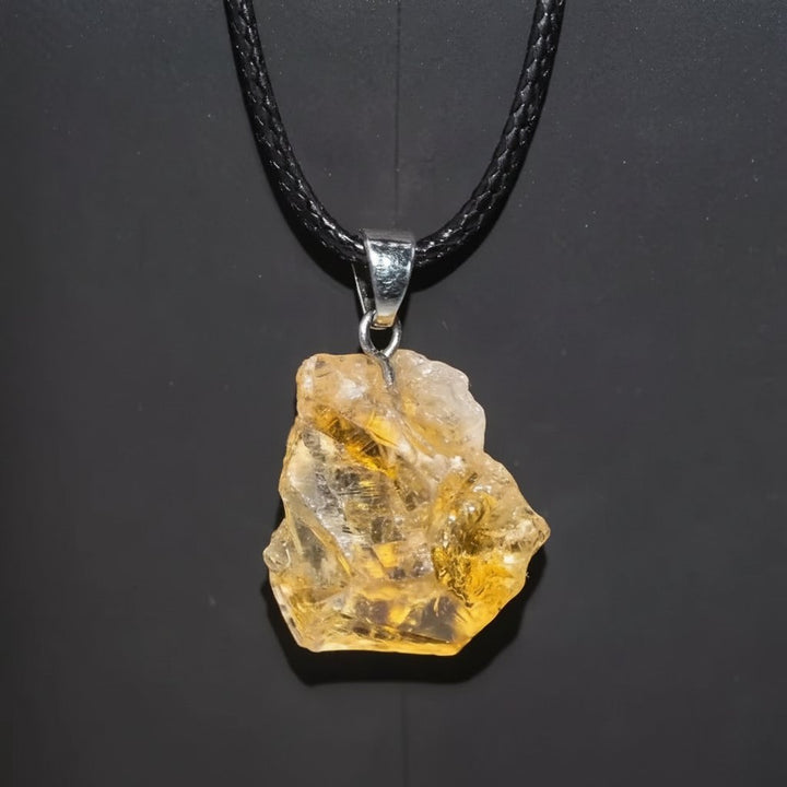 Quilla Crystal Necklace