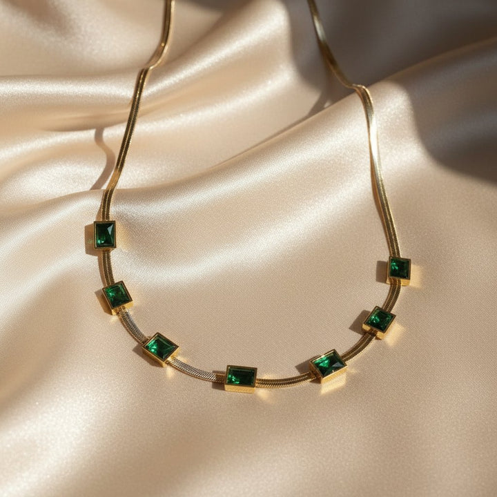 Bela Zirconia Necklace