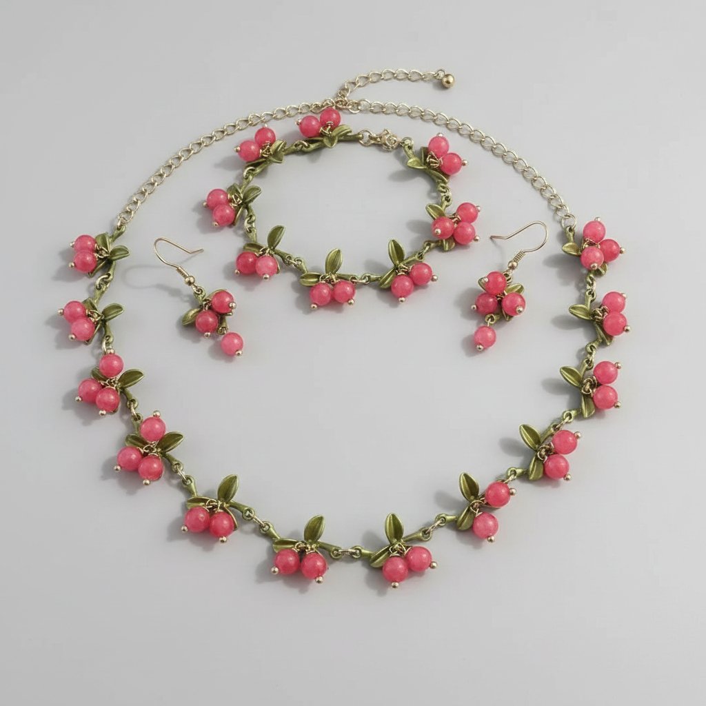 Faye Vintage Necklace