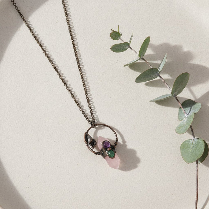Opaline Vintage Necklace