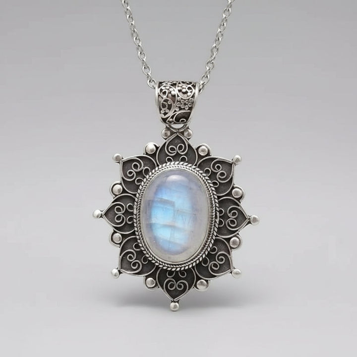Quilla Moonstone Necklace