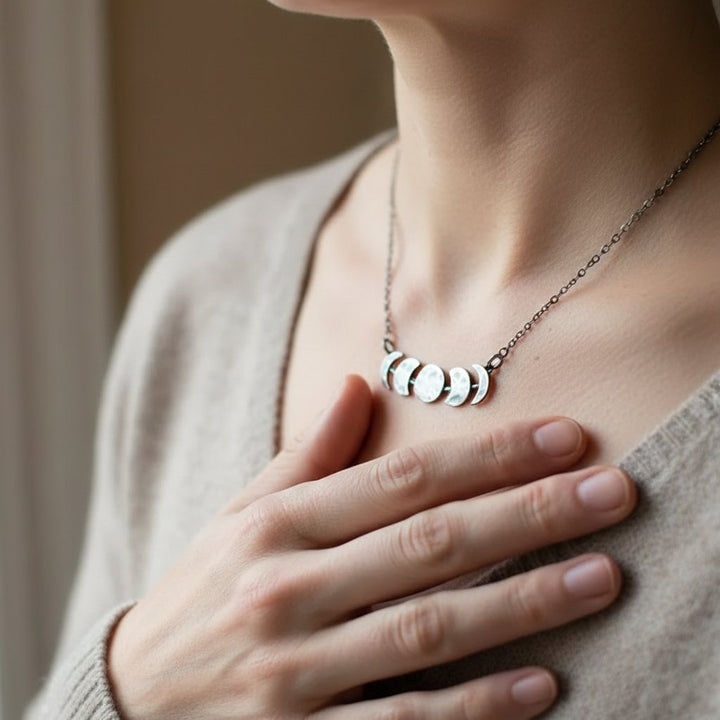Marguerite Silver Necklace