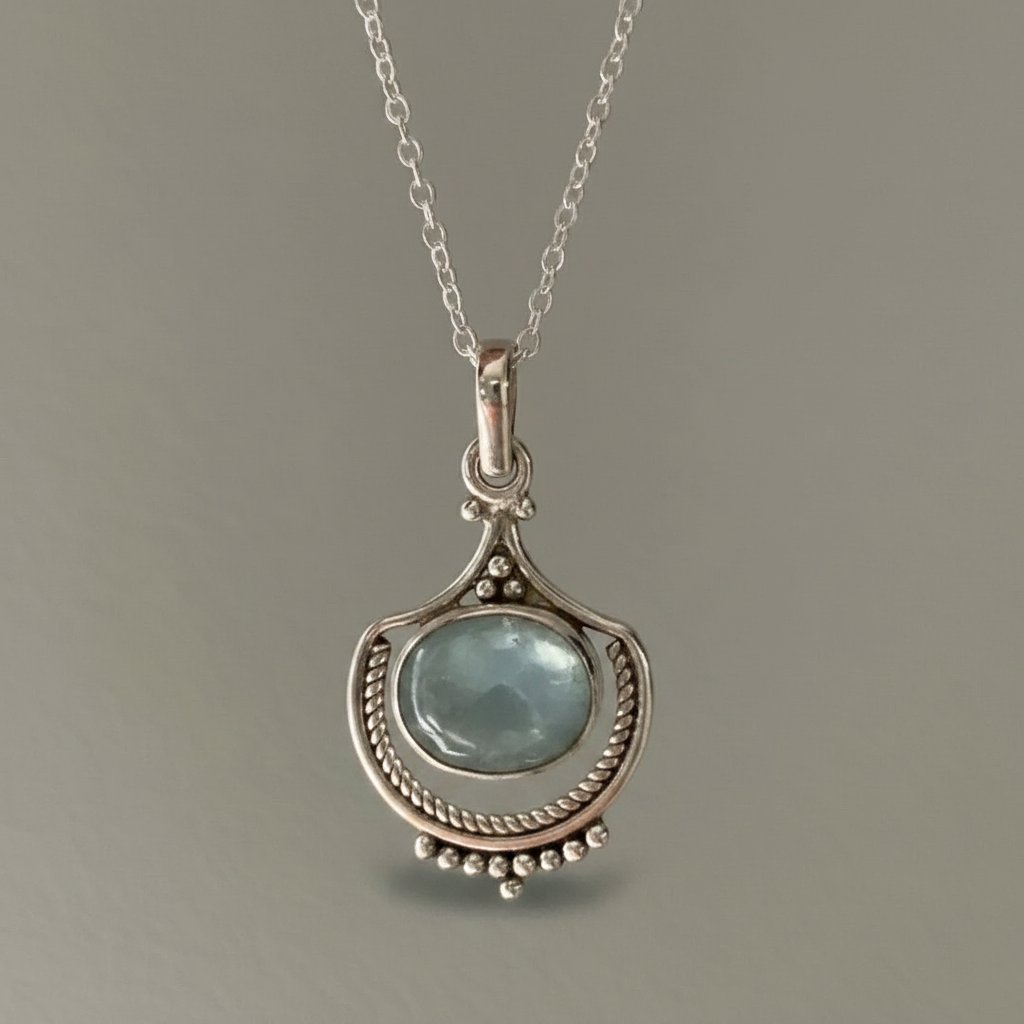 Faye Silver Necklace