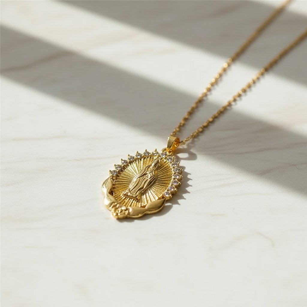 Suri Necklace