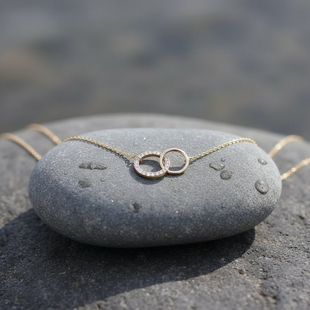 Leocadia Necklace