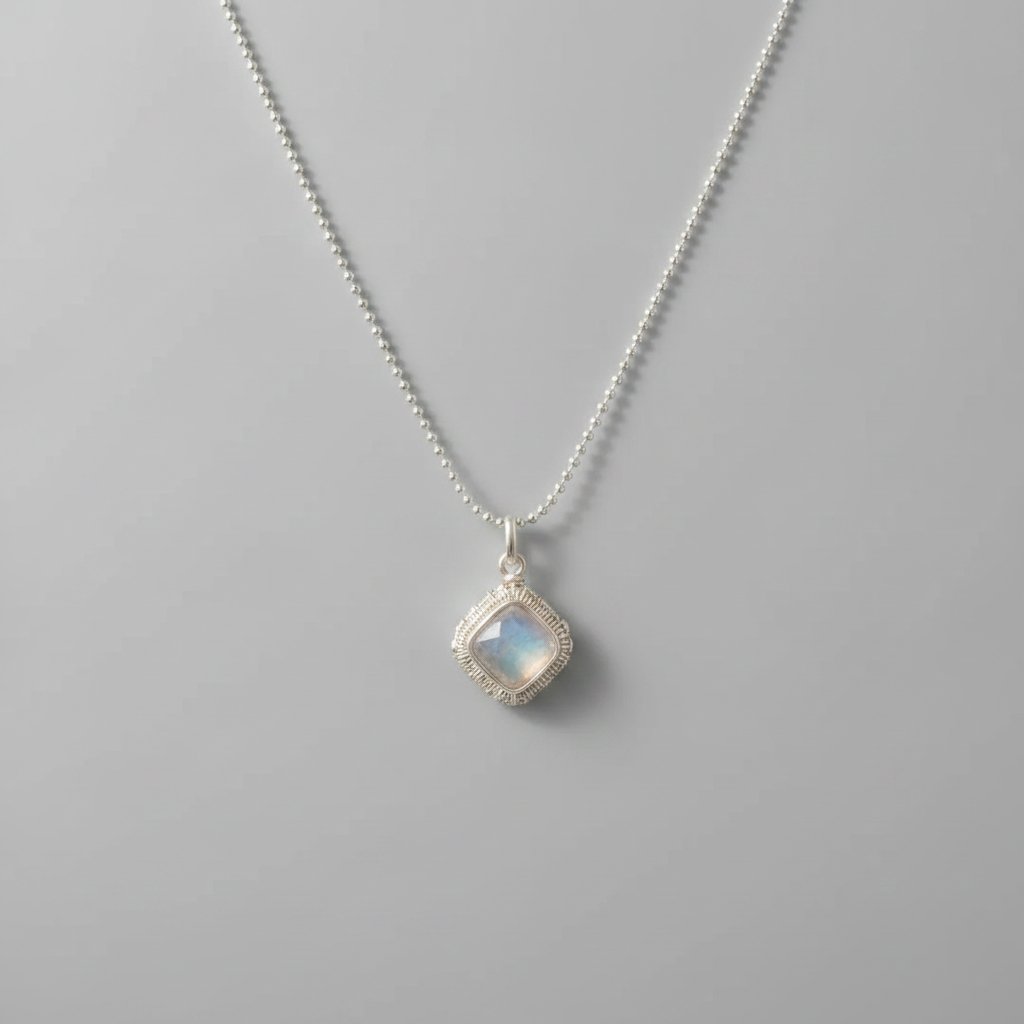 Lucine Moonstone Necklace
