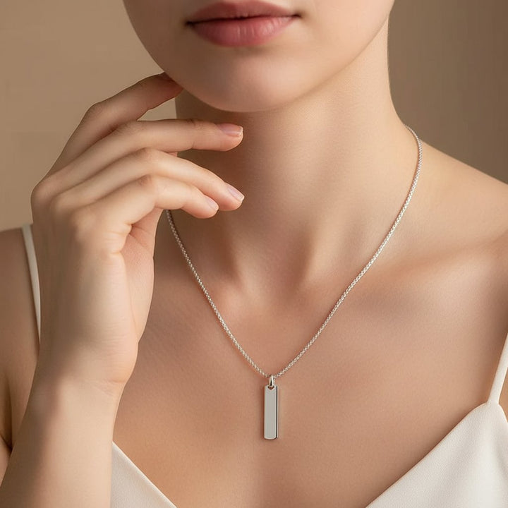 Einfache geometrische Edelstahlkette mit Rhombus-Anhänger
