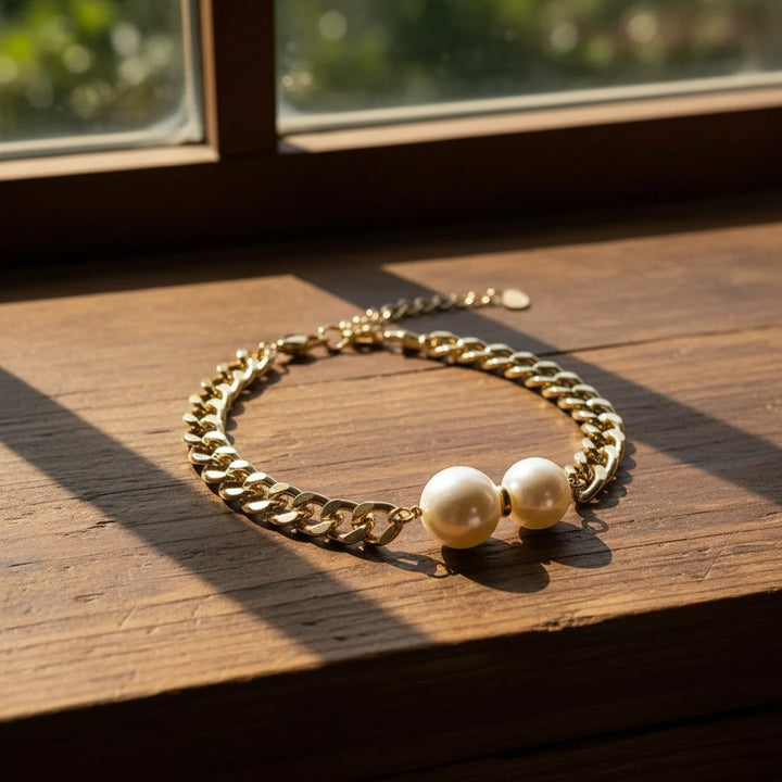 Romy Pearl Necklace