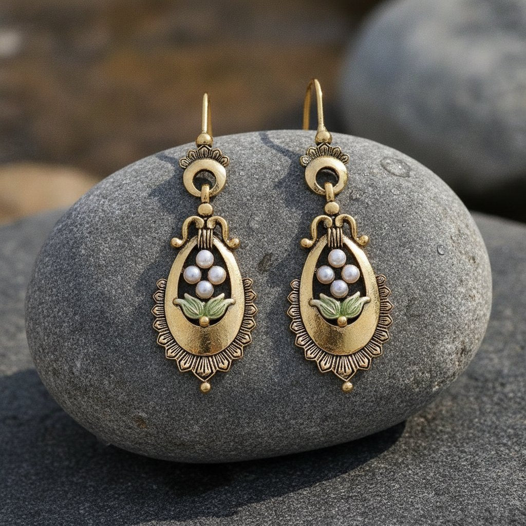Juliette Pearl Earrings