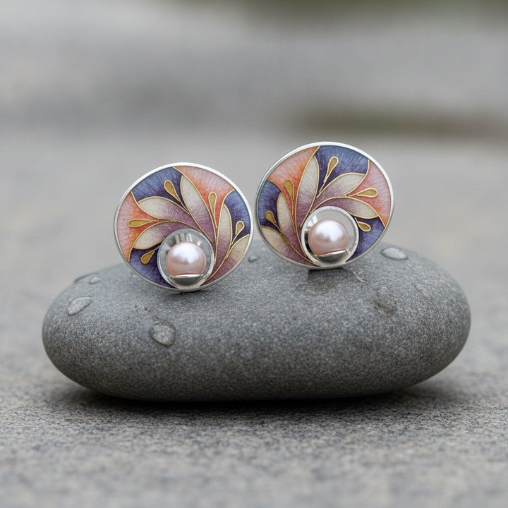 Kira Pearl Earrings