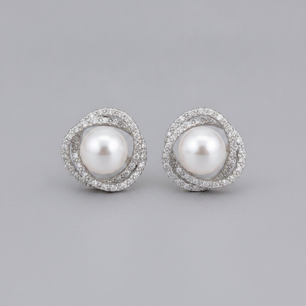 Quilla Pearl Earrings