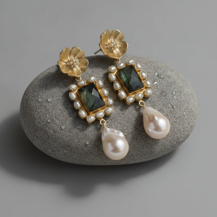 Yvaine Vintage Earrings