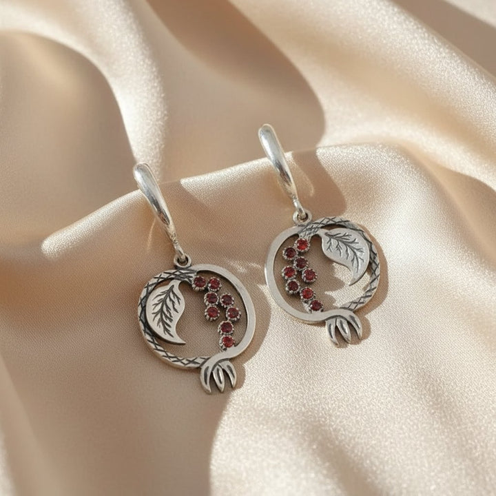 Lioria Vintage Earrings