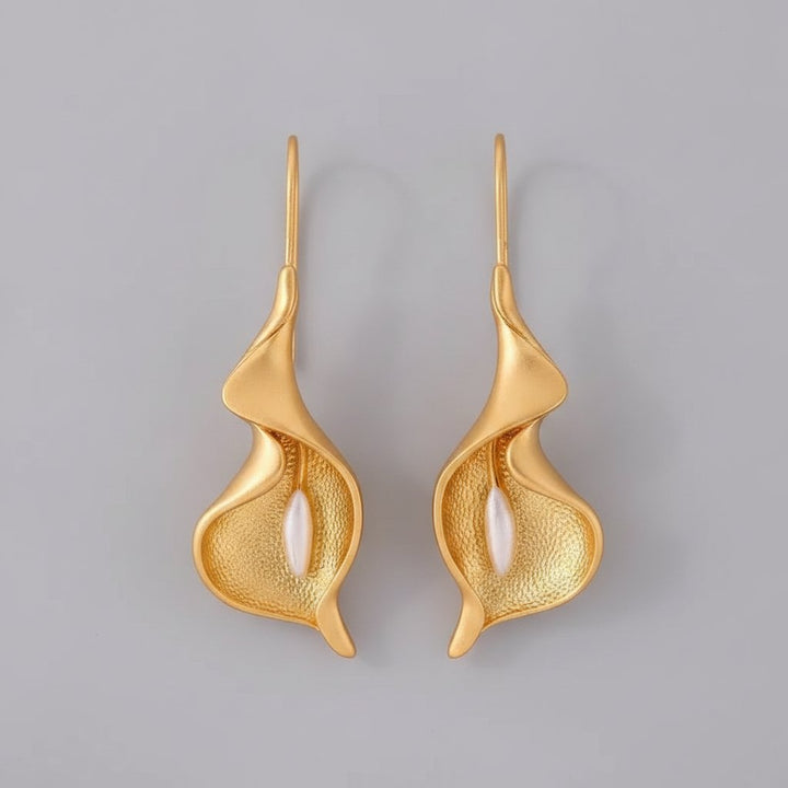 Jolie Gold Earrings