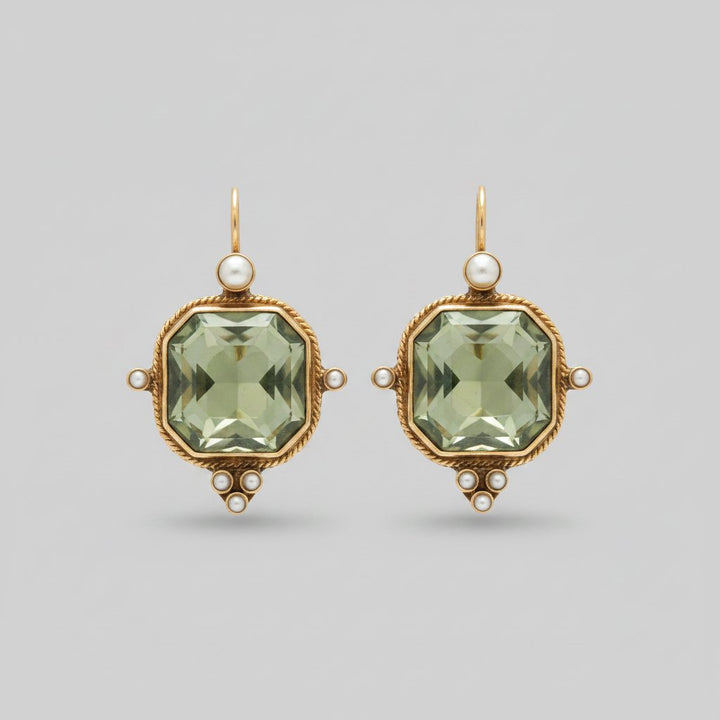 Linnea Pearl Earrings