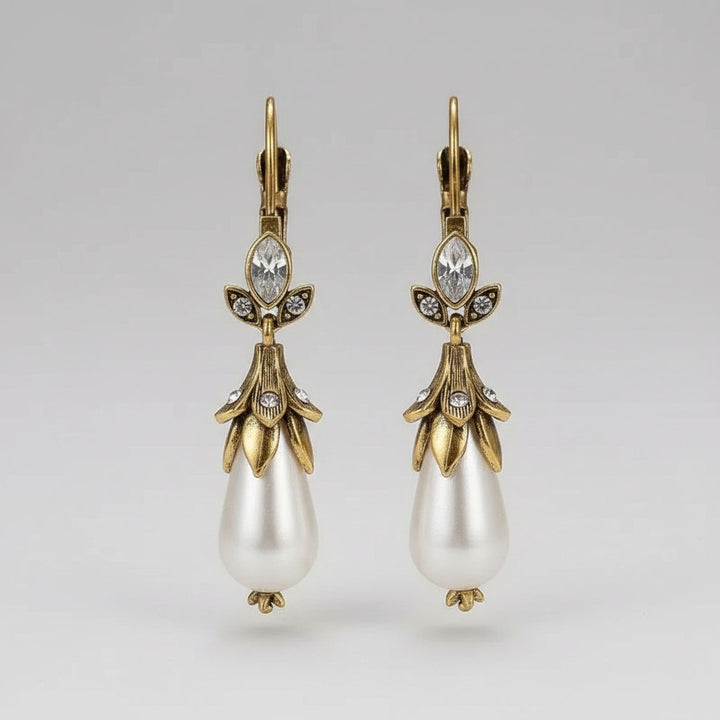 Albane Pearl Earrings