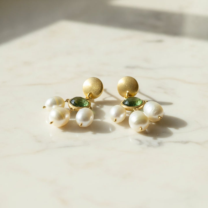 Kaia Pearl Earrings