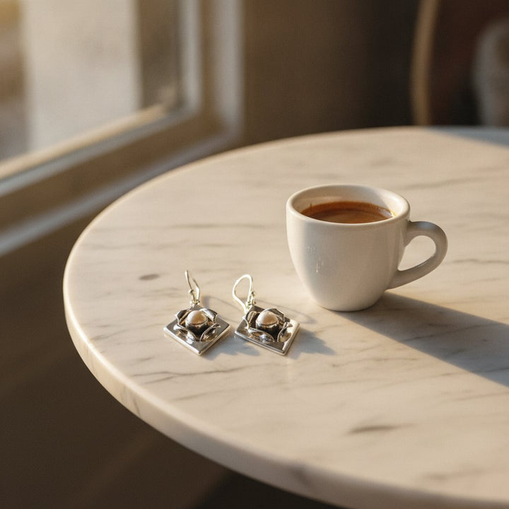 Bijou Pearl Earrings
