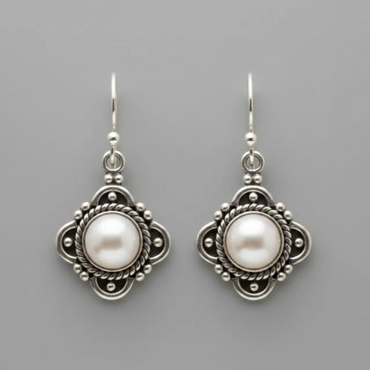 Willa Pearl Earrings