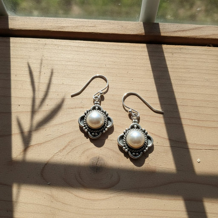 Willa Pearl Earrings