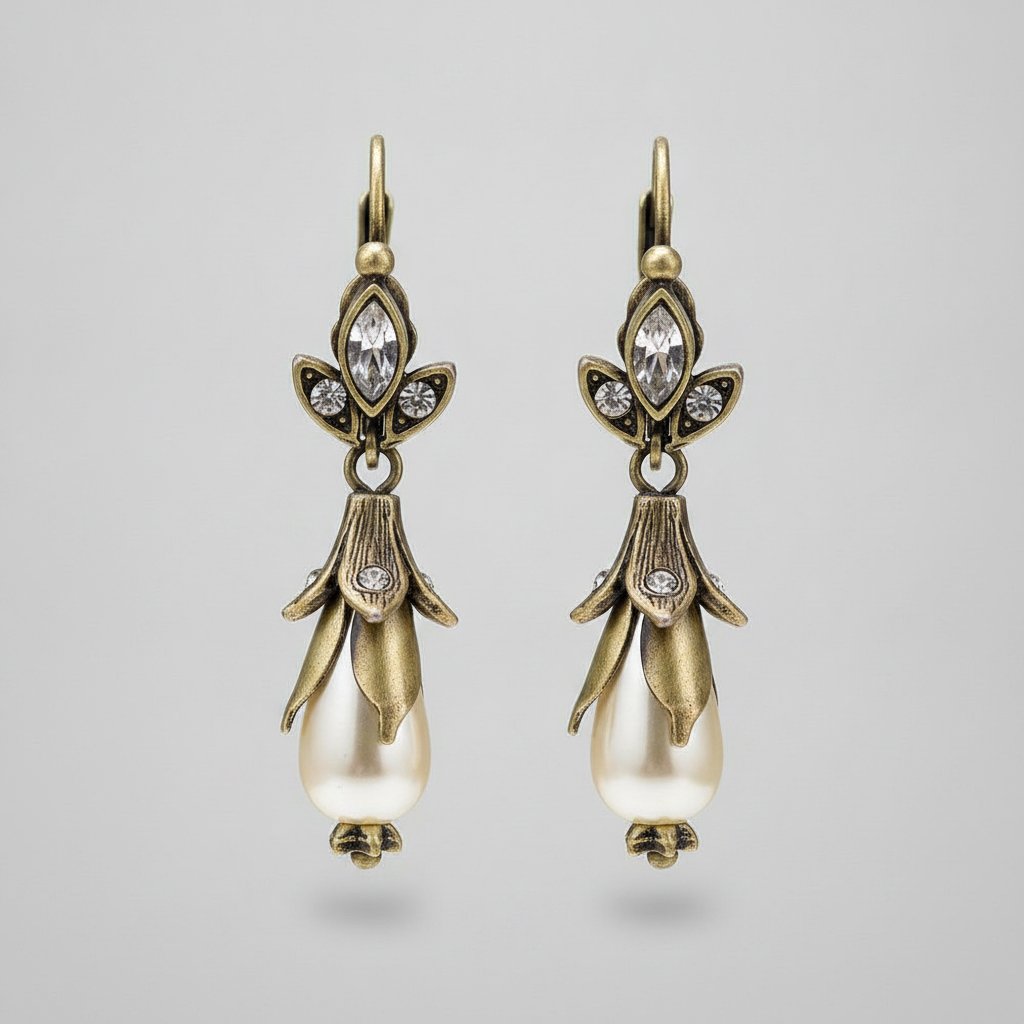 Hespera Pearl Earrings
