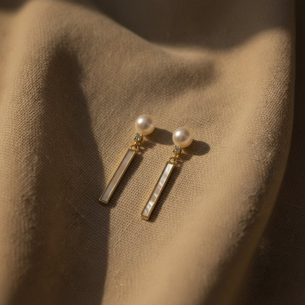 Jolie Pearl Earrings