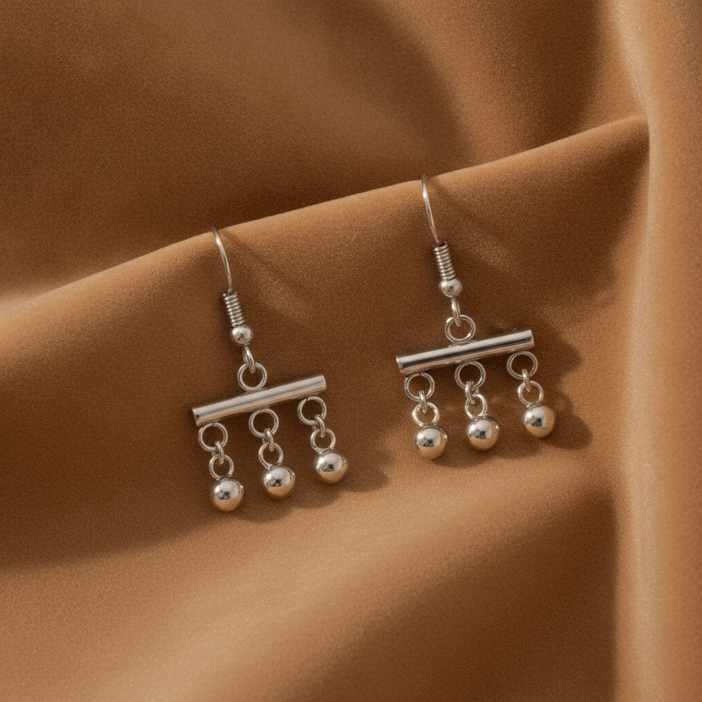 Lune Minimalist Earrings