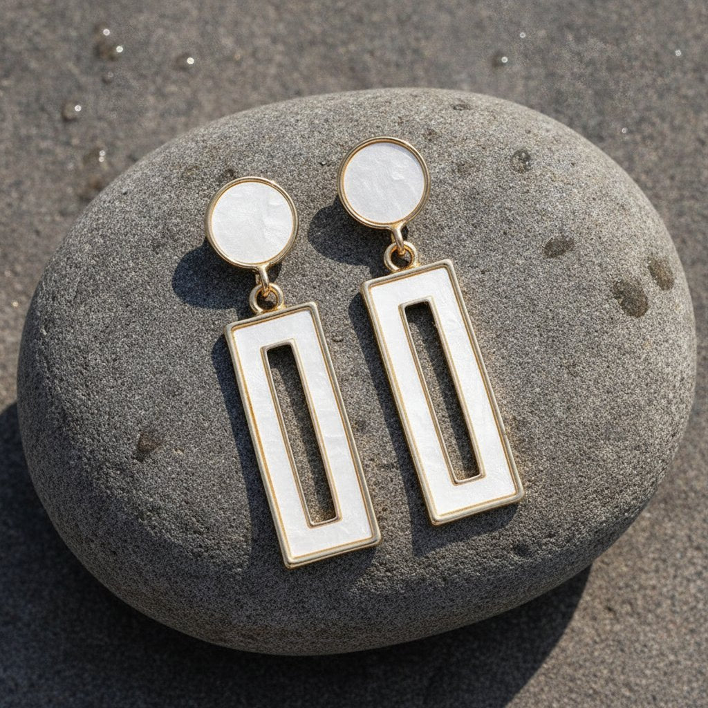 Quilla Pearl Earrings