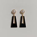 Iliana Pearl Earrings