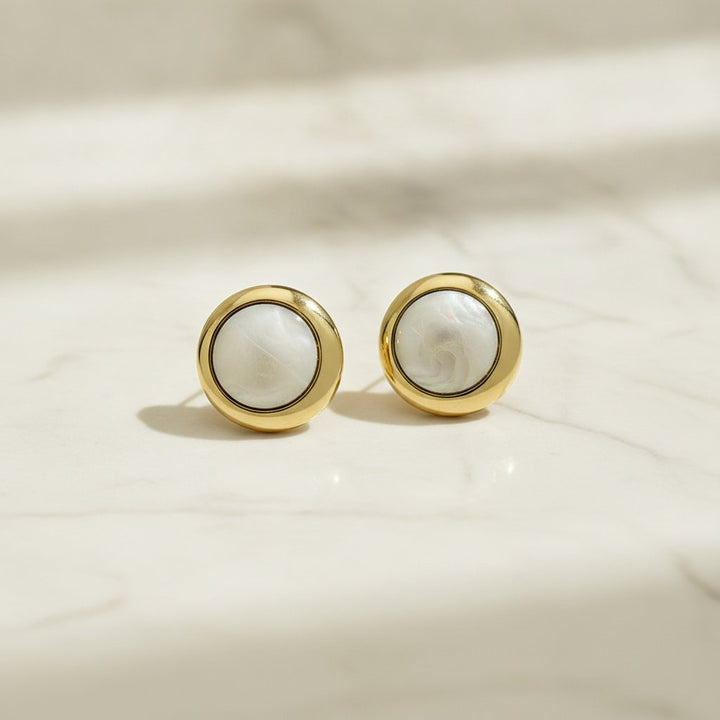 Faye Pearl Earrings