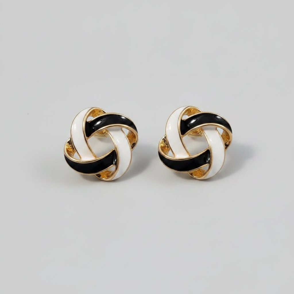 Marguerite Classic Earrings