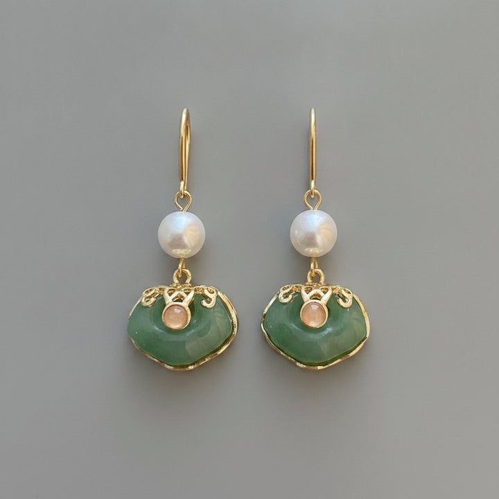 Mirabelle Pearl Earrings