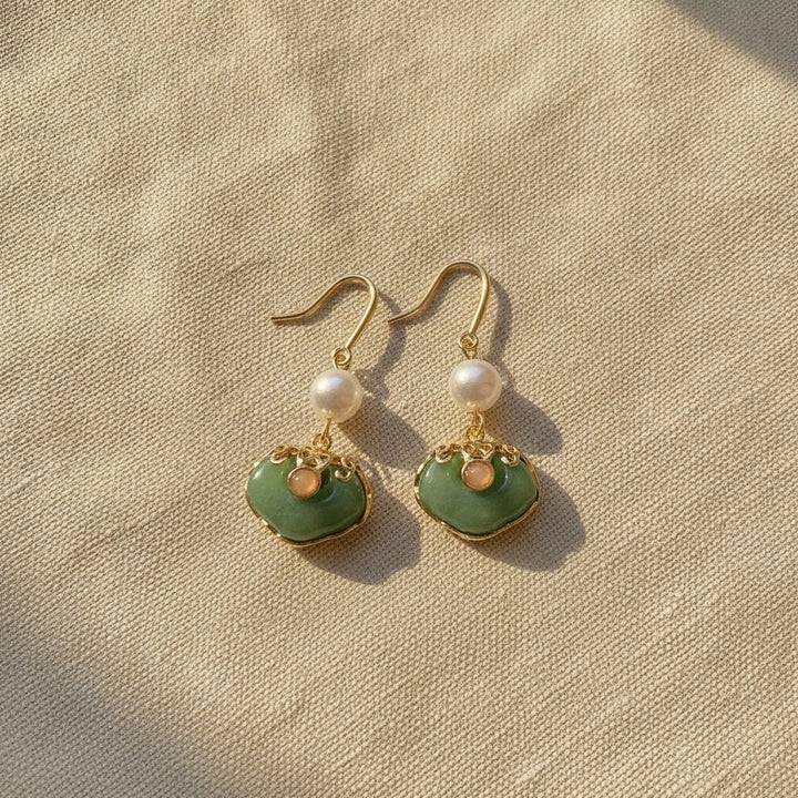 Mirabelle Pearl Earrings