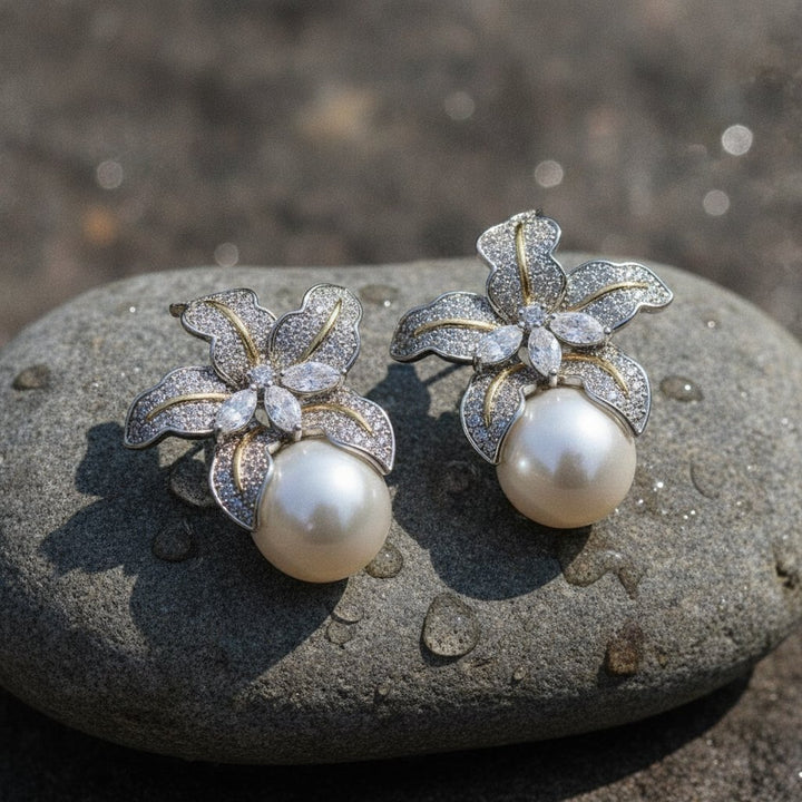 Sidonie Pearl Earrings