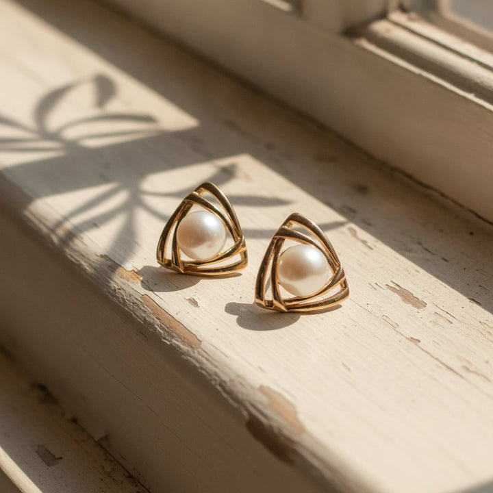 Selene Pearl Earrings