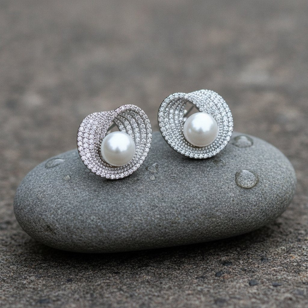 Elise Pearl Earrings