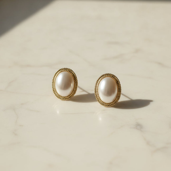 Doria Gold Earrings