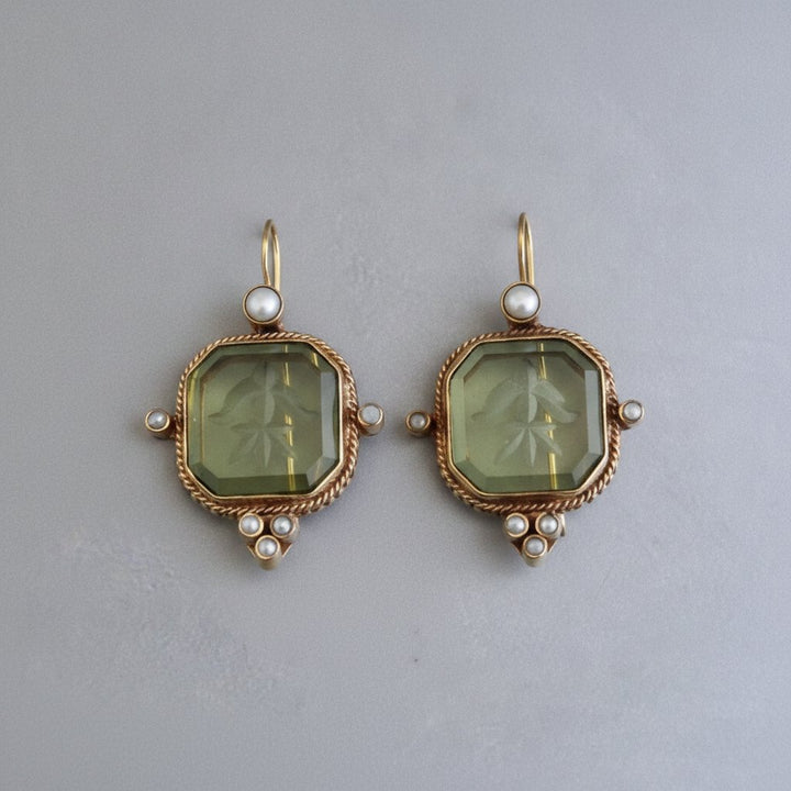 Albane Pearl Earrings
