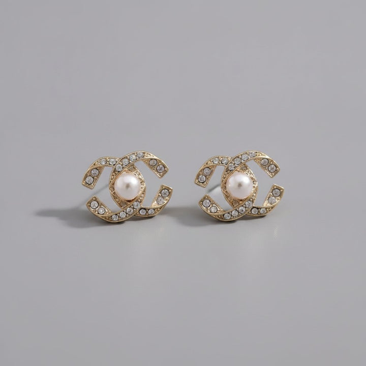 Bela Pearl Earrings